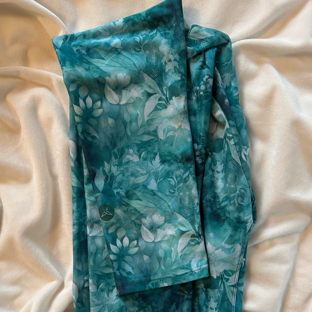 Floral Turquoise/White Leggings